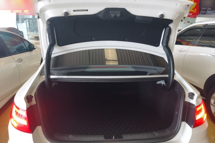 GEELY Emgrand GL 2017 car image #19