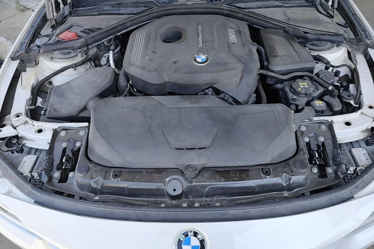 BMW 3 Series 2017 #22 BMW 3 Series 2017 car image #22