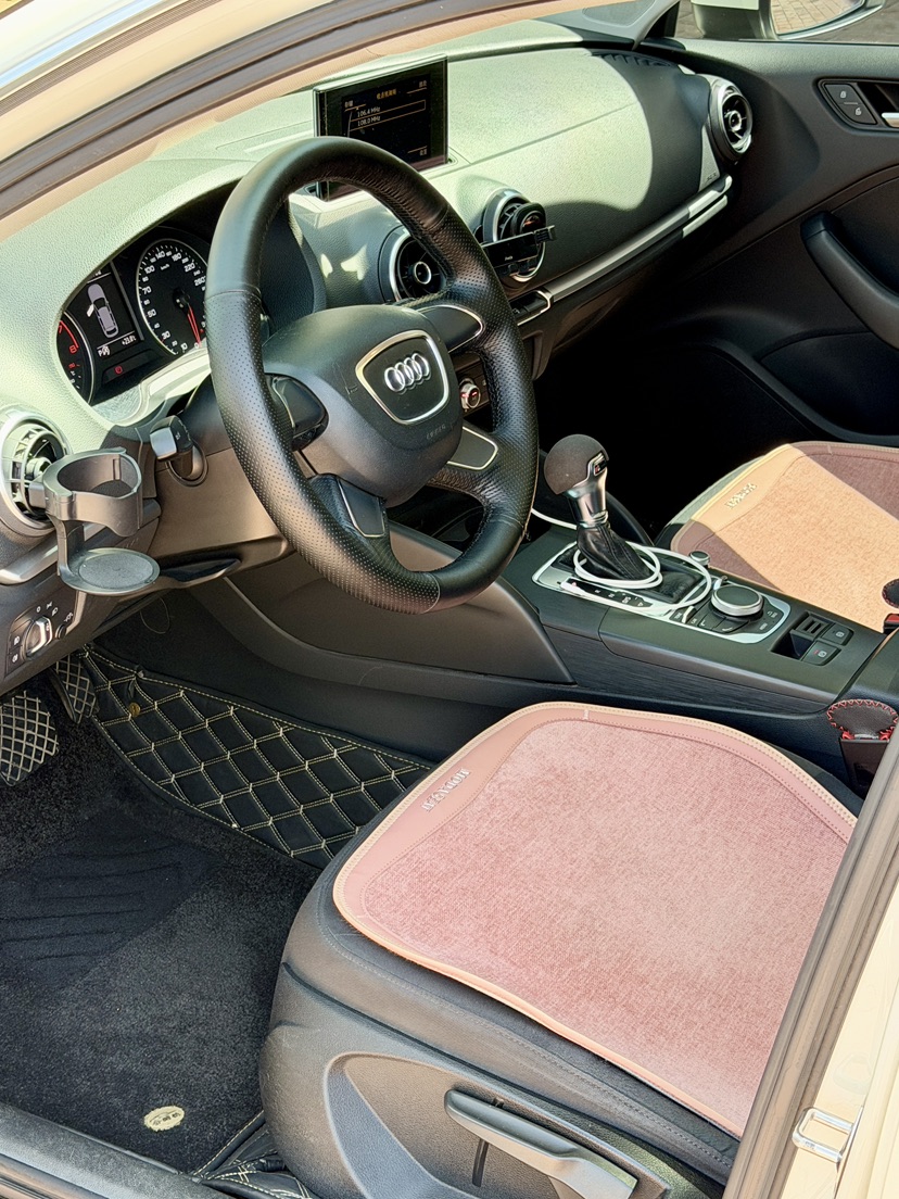 Audi A3 2015 car image #4