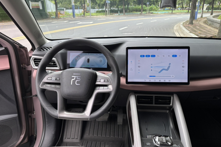 BYD YuanUP 2024 car image #19