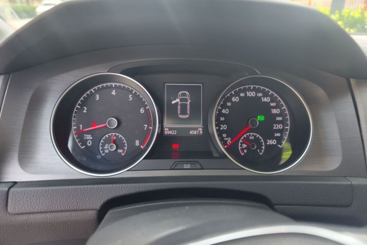 Volkswagen Golf 2016 car image #12