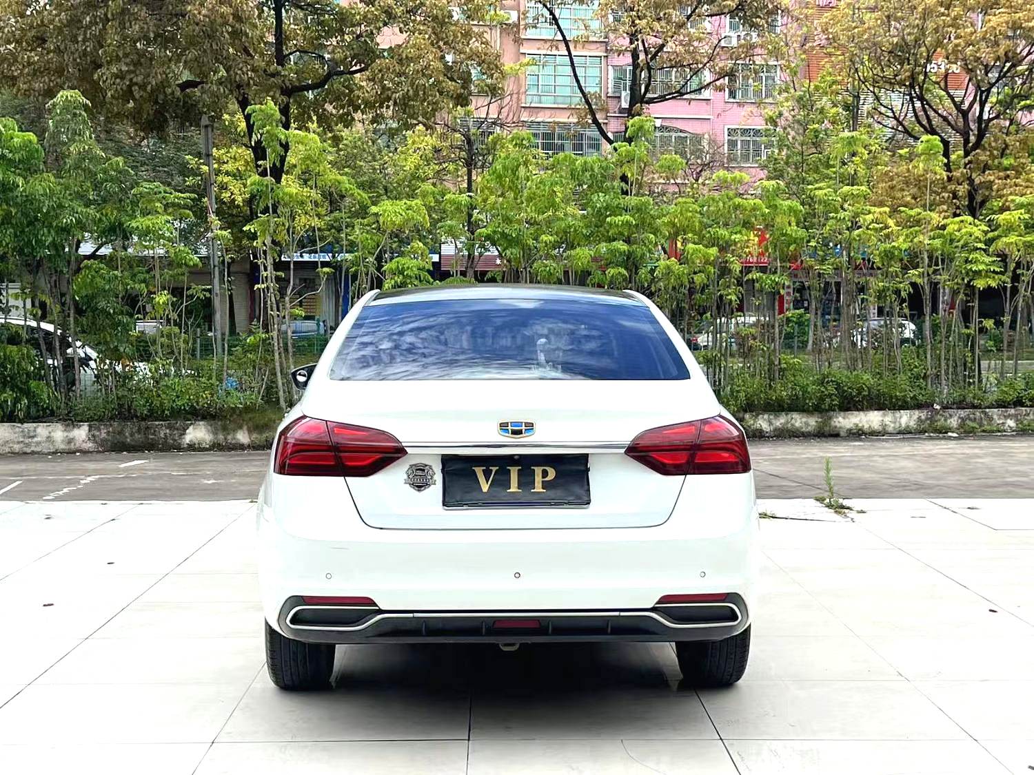 GEELY Emgrand 2018 car image #8