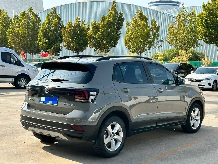 Volkswagen T-Cross 2020 изображение автомобиля #9