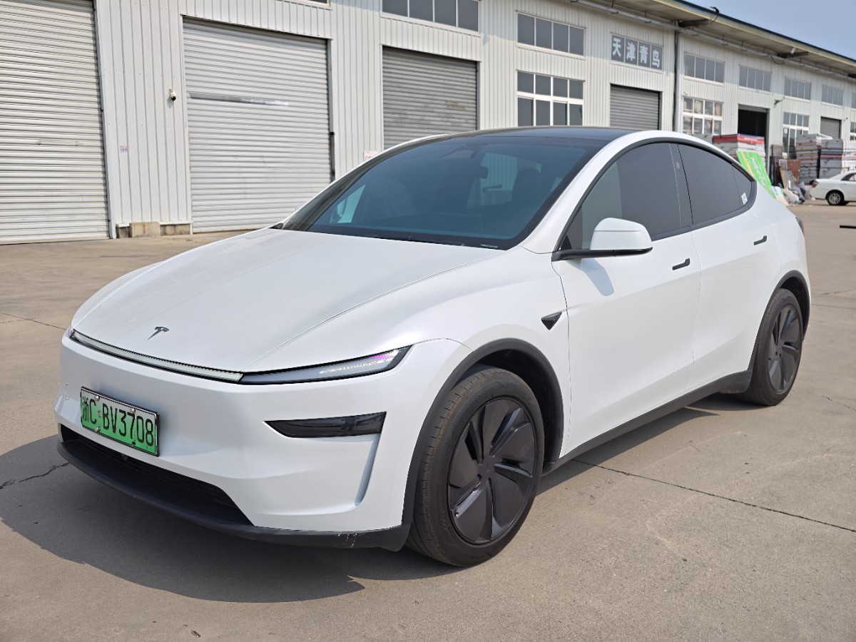 Tesla Model Y 2026 car image 