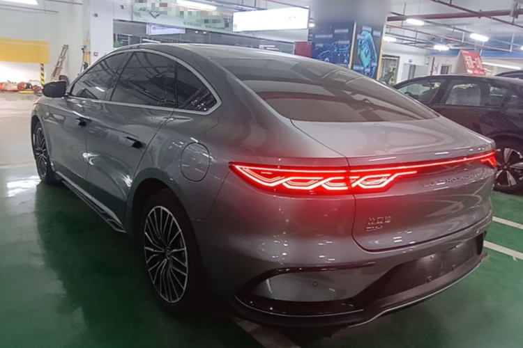 BYD Han 2023 #5 BYD Han 2023 car image #5