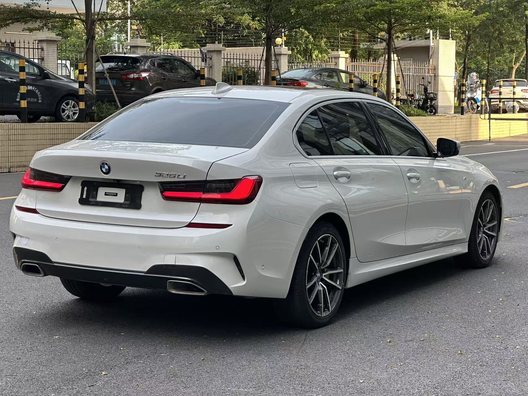 BMW 3 Series 2020 #8 BMW 3 Series 2020 car image #8