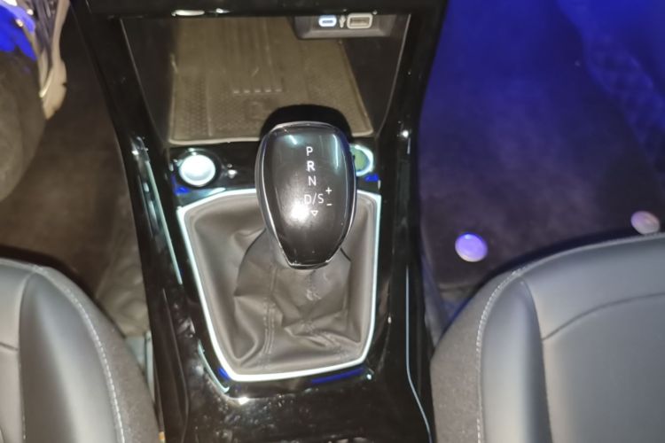 Volkswagen Tharu 2024 #14 Volkswagen Tharu 2024 immagine di auto #14