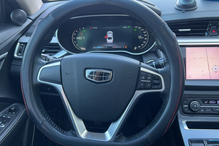 GEELY Emgrand 2018 car image #13