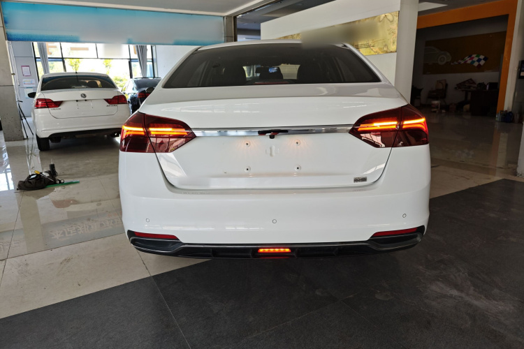 GEELY Emgrand 2020 #6 GEELY Emgrand 2020 image de voiture #6