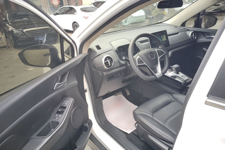 BYD Yuan New Energy 2019 #16 BYD Yuan New Energy 2019 immagine di auto #16