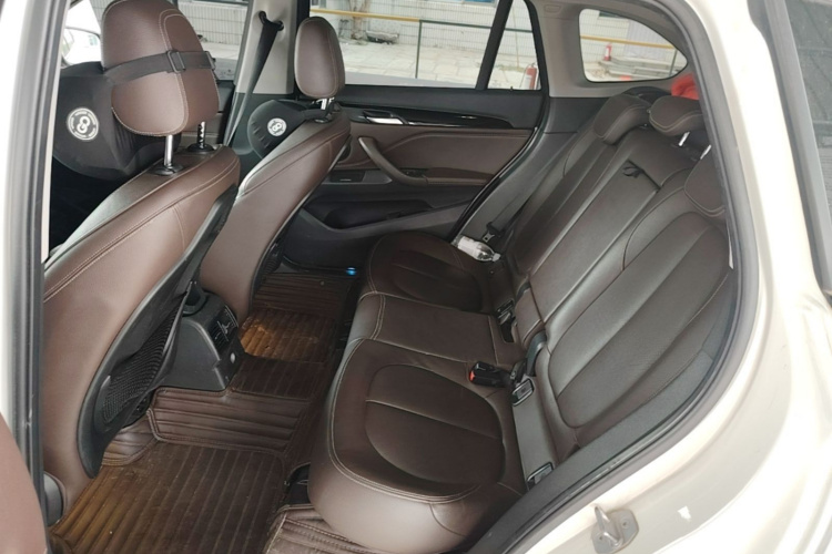 BMW X1 2018 #17 BMW X1 2018 car image #17