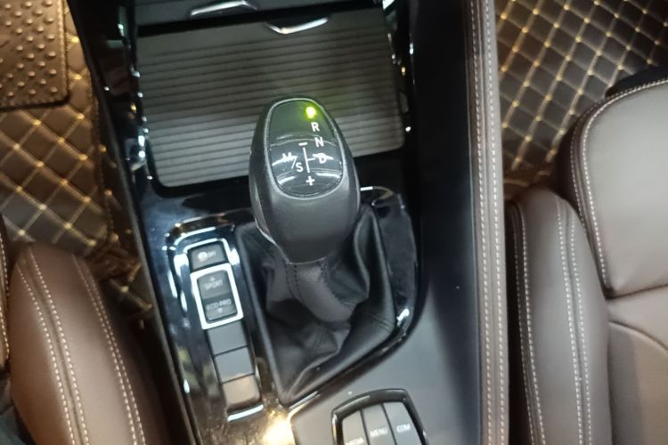 BMW X1 2018 immagine di auto #18