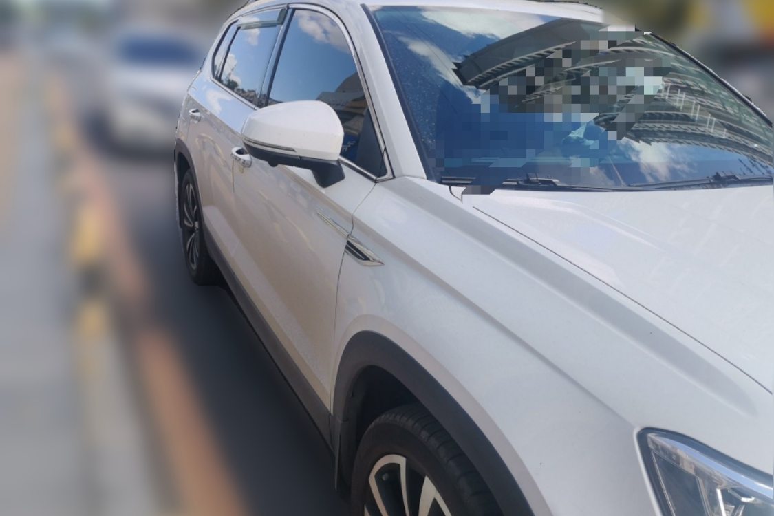 Volkswagen Tharu 2021 car image #2