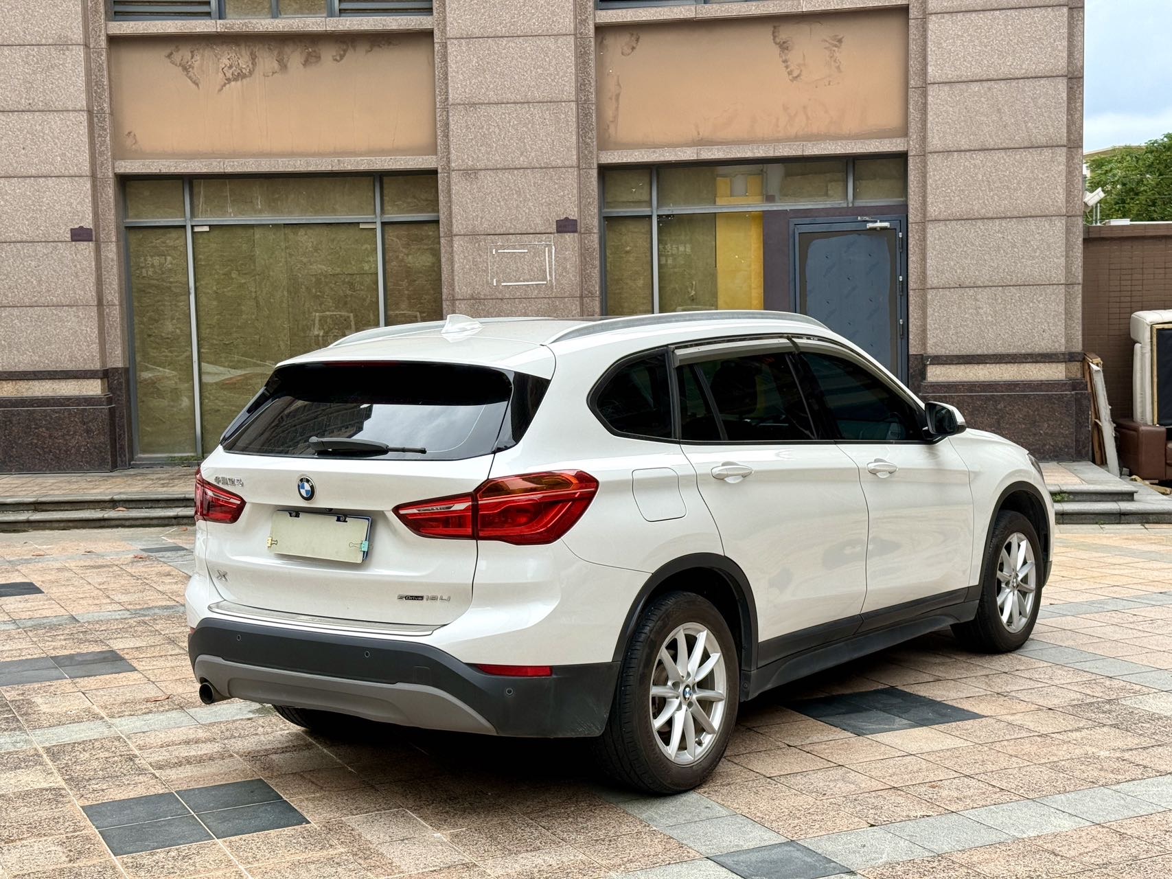 BMW X1 2018 #6 BMW X1 2018 car image #6