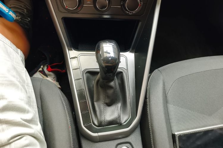 Volkswagen Polo 2020 car image #14
