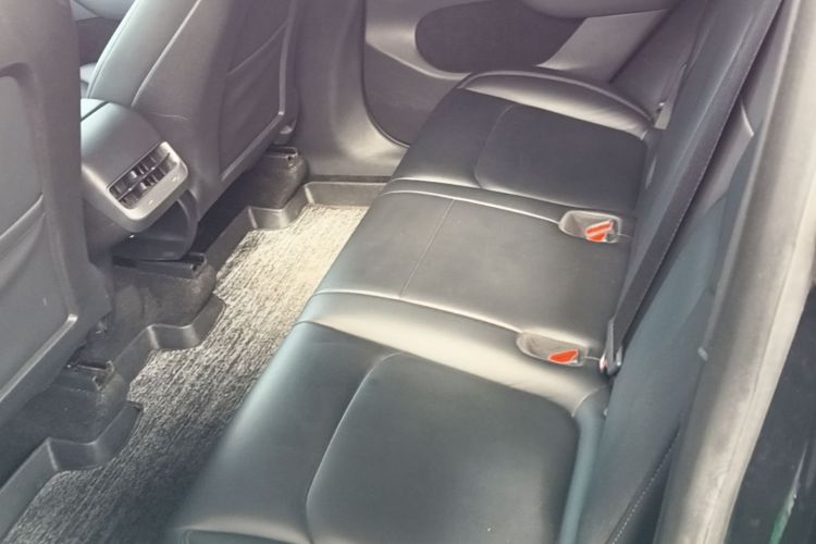 Tesla Model Y 2021 #17 Tesla Model Y 2021 car image #17