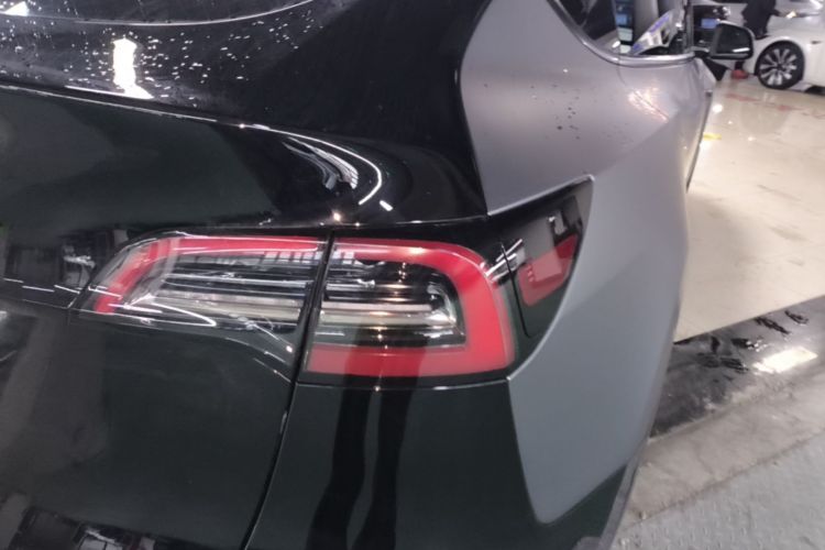 Tesla Model Y 2022 #8 Tesla Model Y 2022 car image #8
