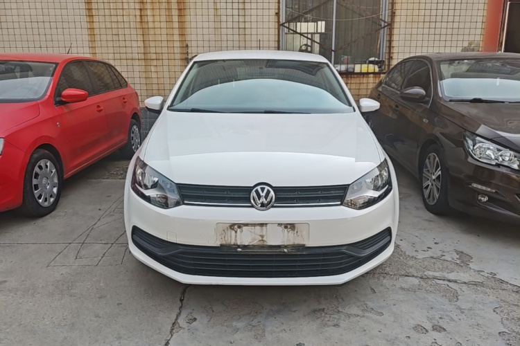 Volkswagen Polo 2015 #3 Volkswagen Polo 2015 car image #3