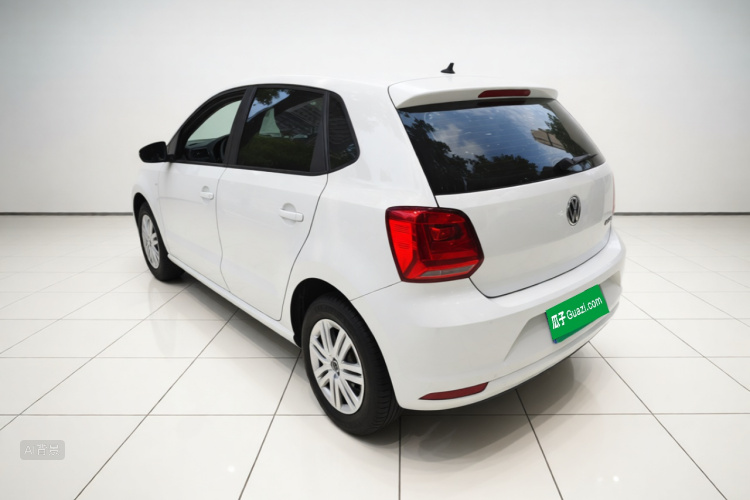 Volkswagen Polo 2015 #5 Volkswagen Polo 2015 car image #5