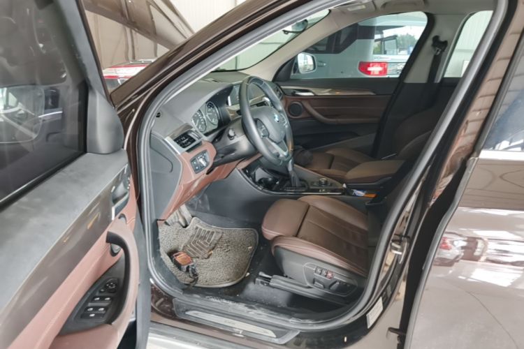 BMW X1 2019 #16 BMW X1 2019 car image #16