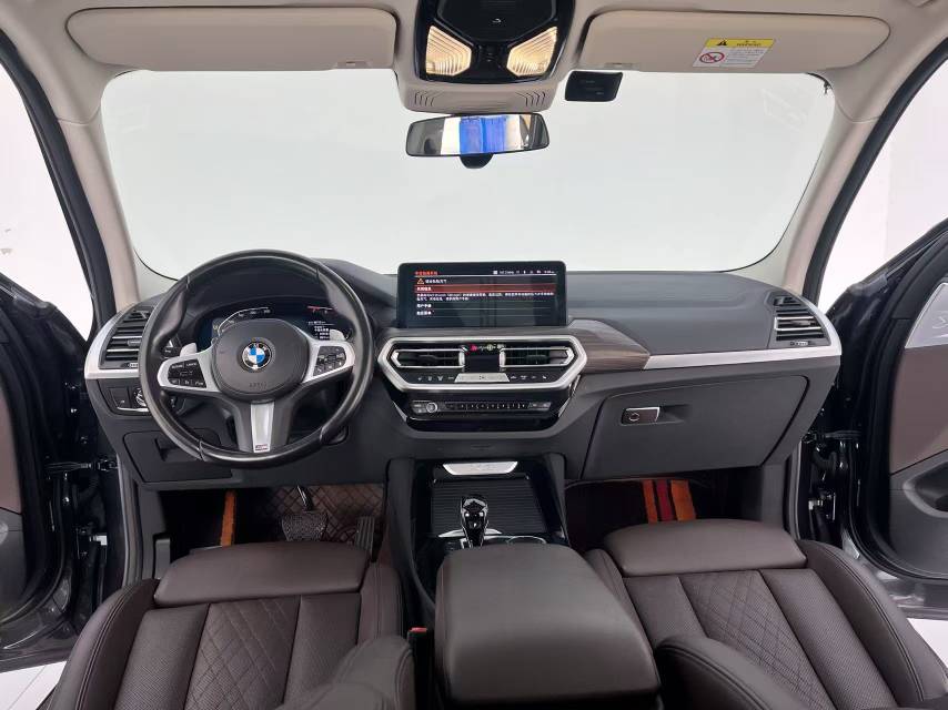 BMW X3 2022 car image #12