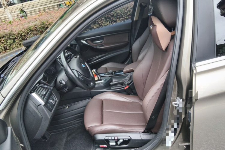 BMW 3 Series 2018 #15 BMW 3 Series 2018 car image #15