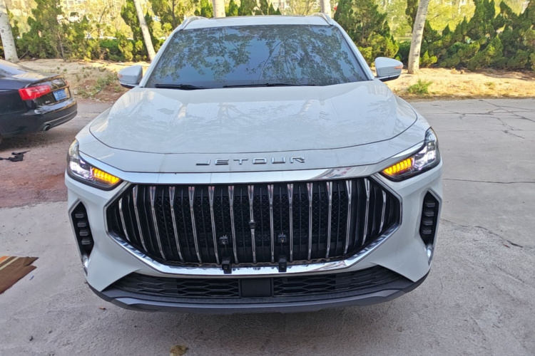 Jetour X70 PLUS 2026 car image #3
