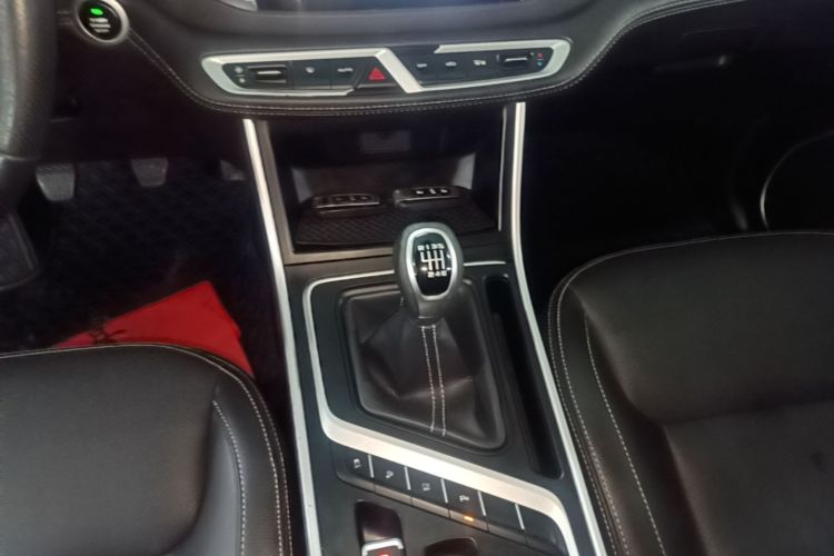 GEELY Vision X6 2019 car image #14