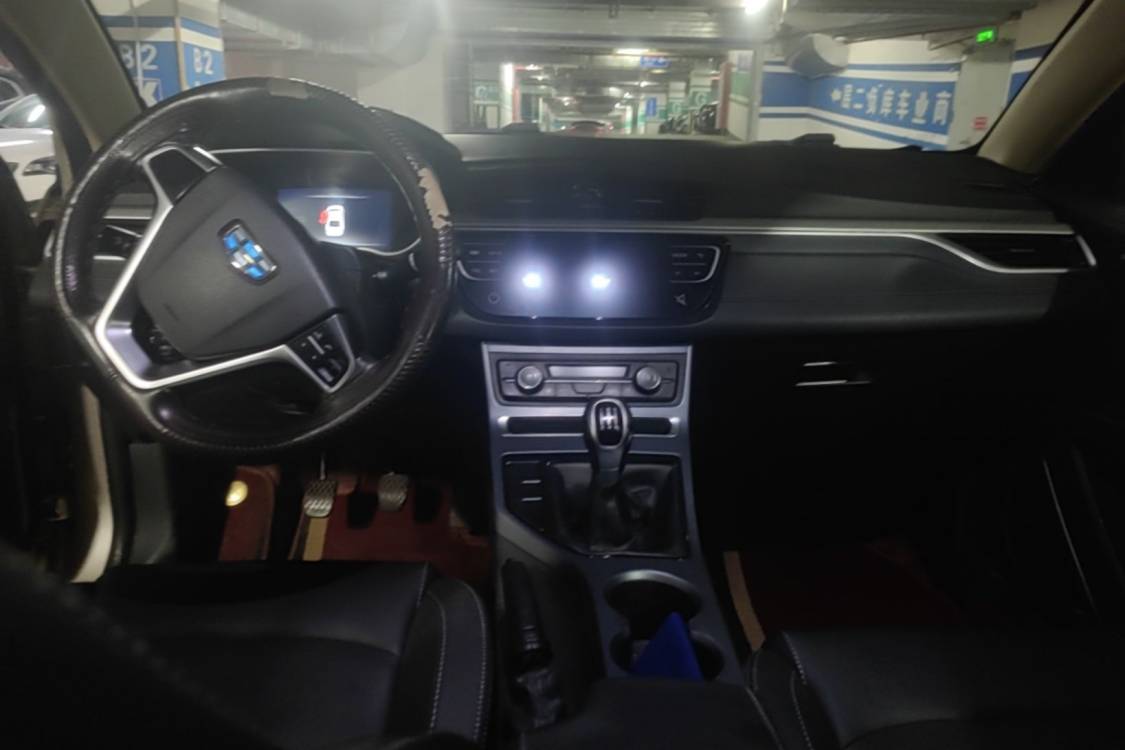 GEELY Emgrand 2018 image de voiture #22