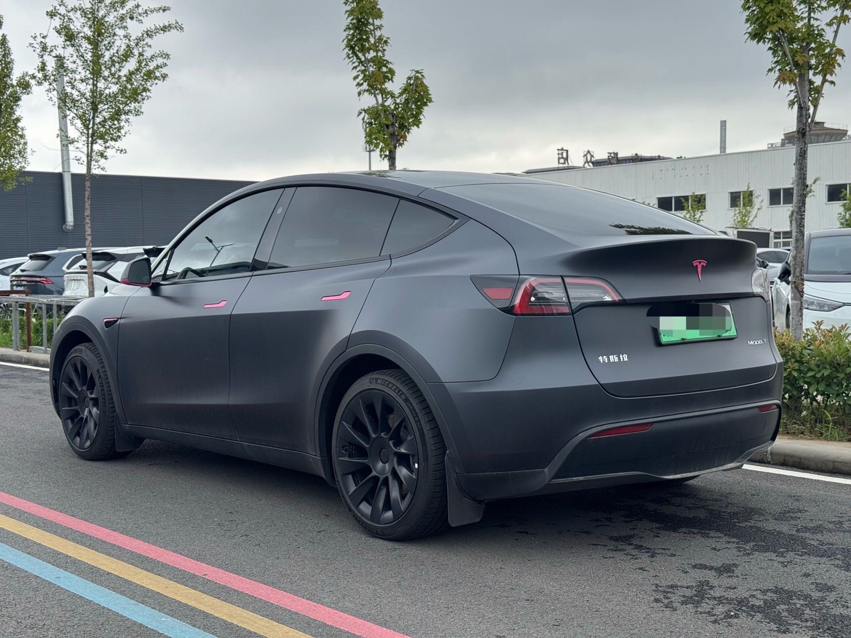 Tesla Model Y 2024 #2 Tesla Model Y 2024 car image #2