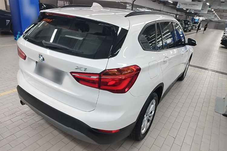 BMW X1 2017 #7 BMW X1 2017 car image #7