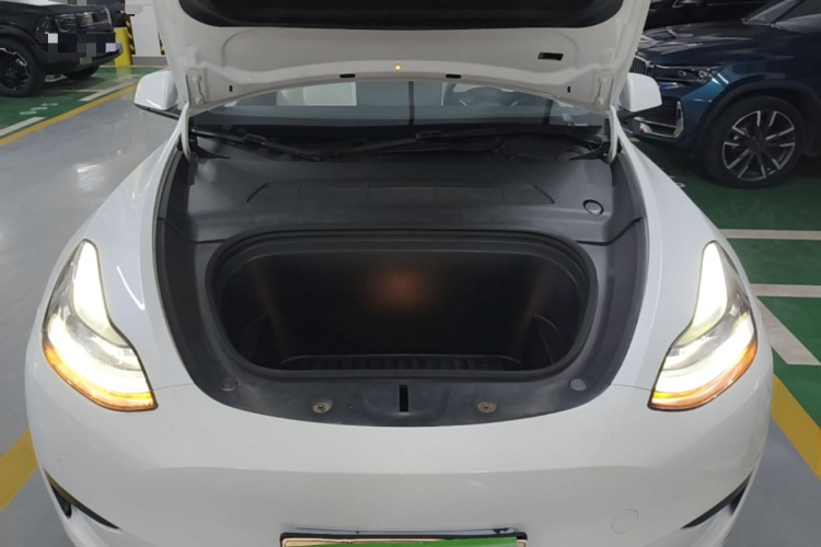 Tesla Model Y 2022 #20 Tesla Model Y 2022 car image #20