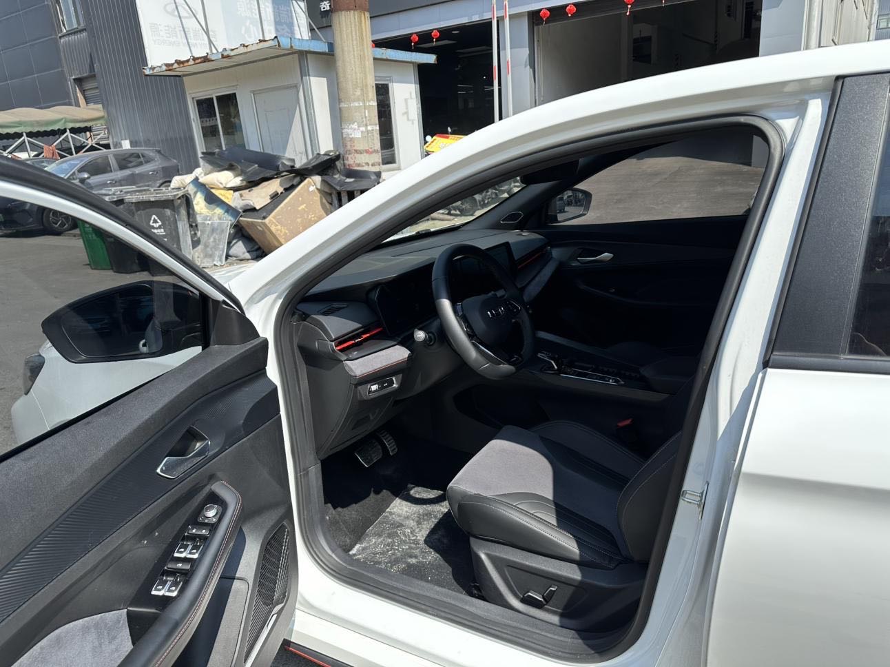 GEELY Binray 2024 car image #5