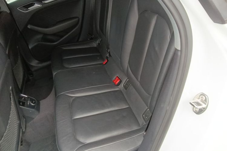 Audi A3 2019 car image #17
