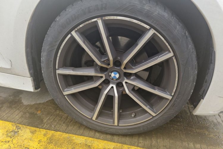 BMW 3 Series 2021 #9 BMW 3 Series 2021 car image #9