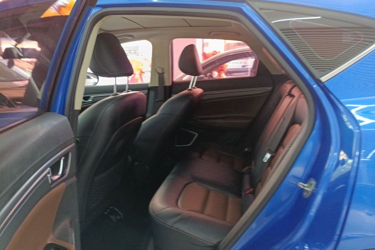 GEELY Emgrand GS 2017 صورة سيارة #17