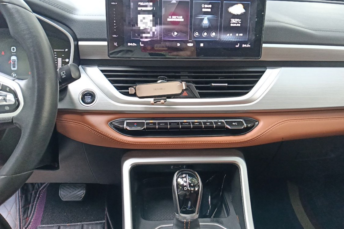 GEELY Vision X6 2020 immagine di auto #26