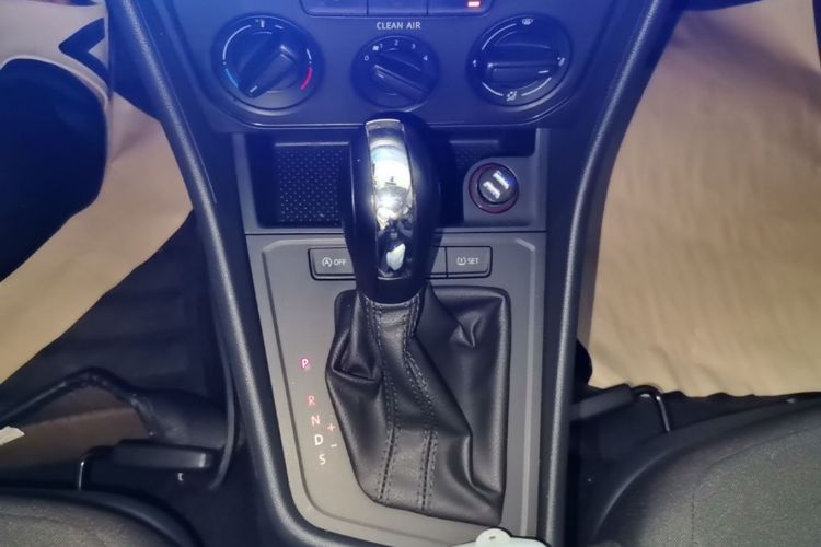 Volkswagen Lavida 2021 car image #14