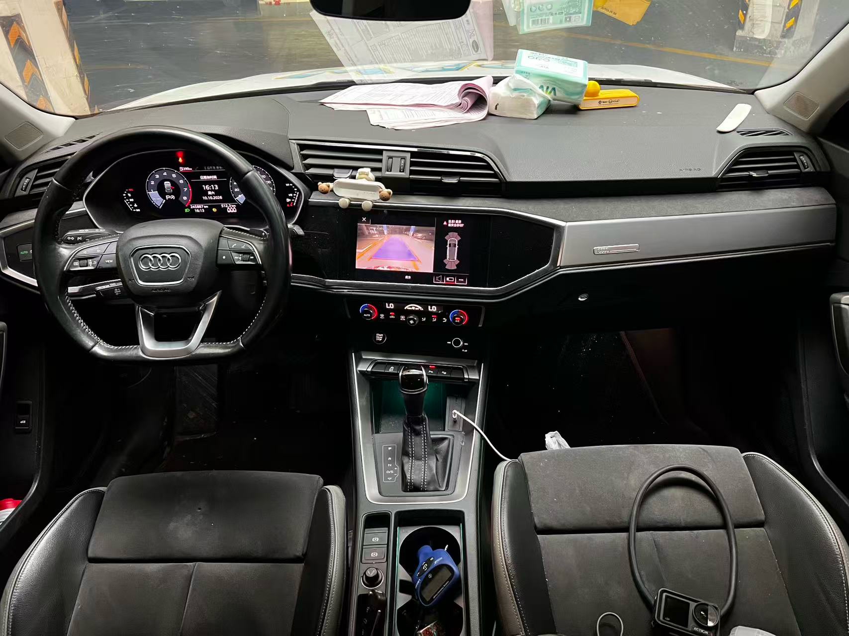 Audi Q3 2021 imagem de carro #9