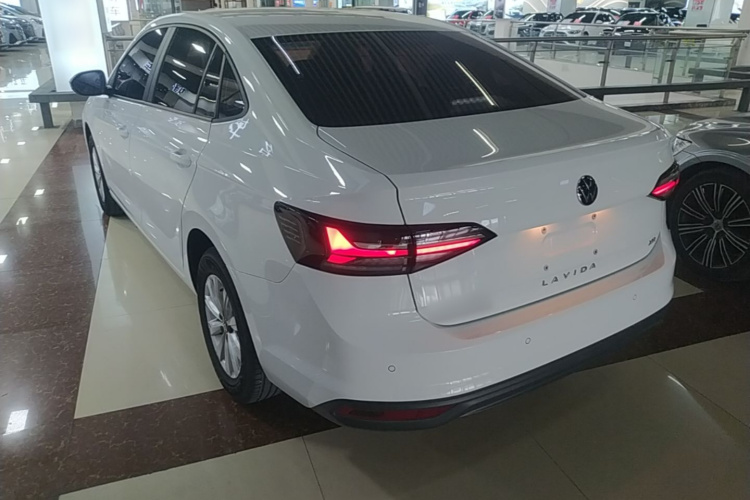 Volkswagen Lavida 2025 #5 Volkswagen Lavida 2025 car image #5
