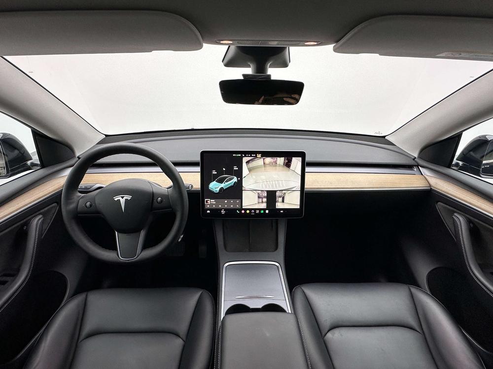 Tesla Model Y 2021 #18 Tesla Model Y 2021 car image #18