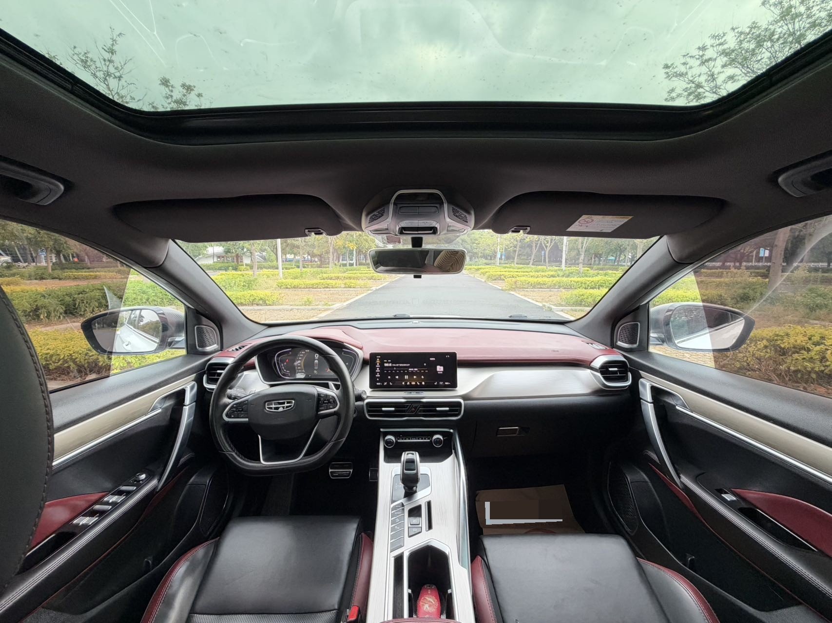 GEELY Coolray 2019 car image #8