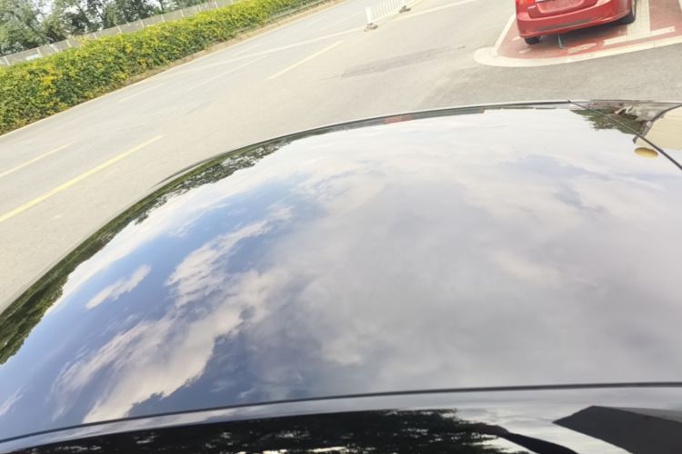 Tesla Model Y 2021 car image #25