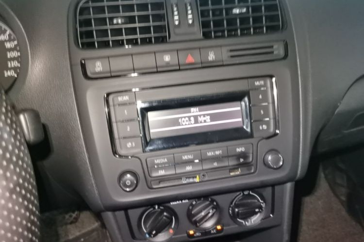 Volkswagen Polo 2019 #15 Volkswagen Polo 2019 car image #15