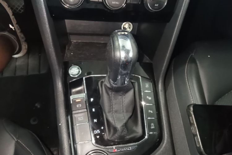 Volkswagen Tharu 2019 car image #14