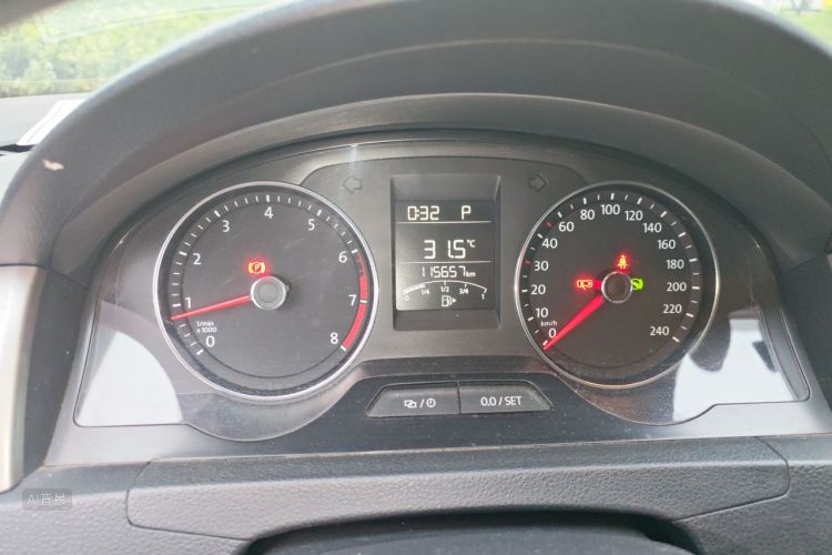 Volkswagen Santana 2016 car image #13