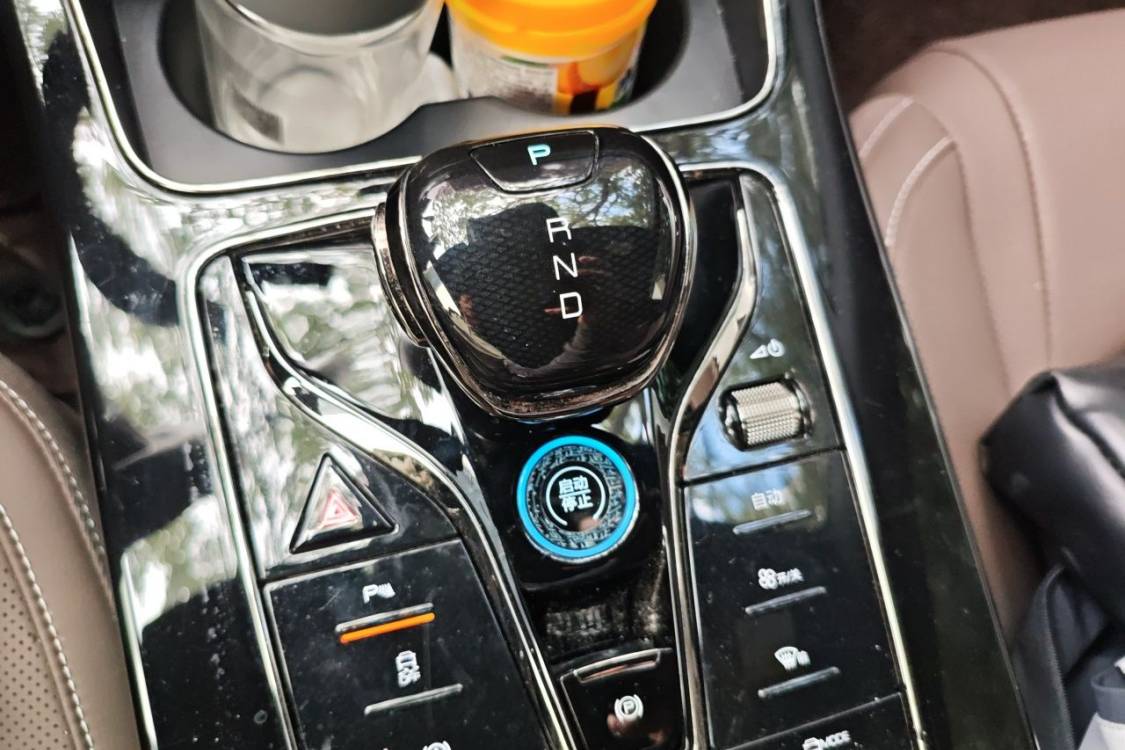 BYD Han 2024 #27 BYD Han 2024 car image #27