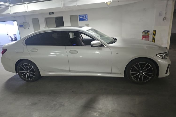 BMW 3 Series 2022 #7 BMW 3 Series 2022 car image #7