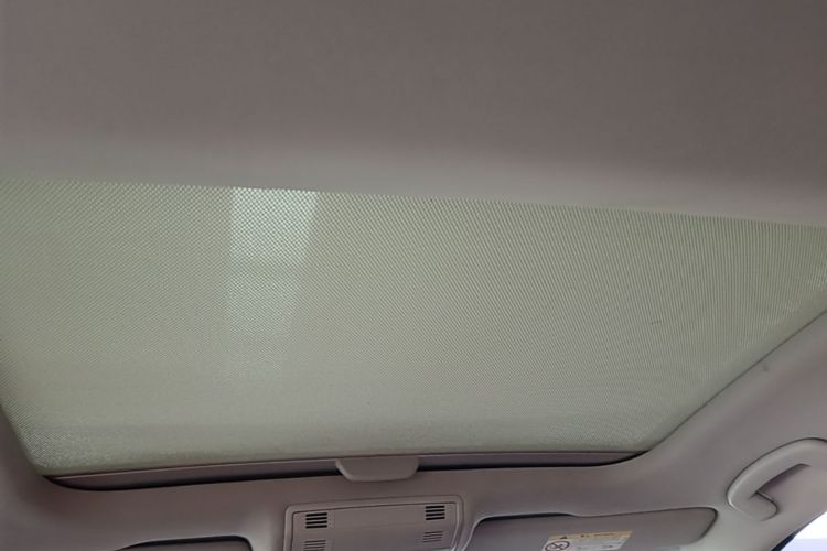 Volkswagen Golf 2017 car image #18