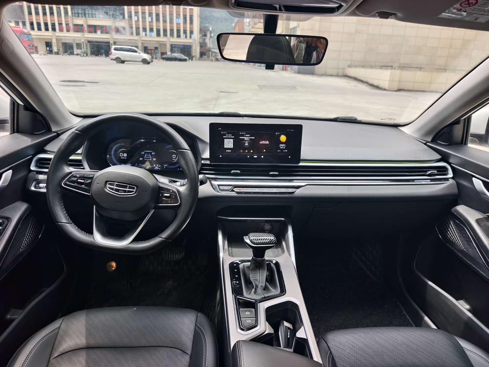 GEELY Emgrand 2021 #7 GEELY Emgrand 2021 صورة سيارة #7